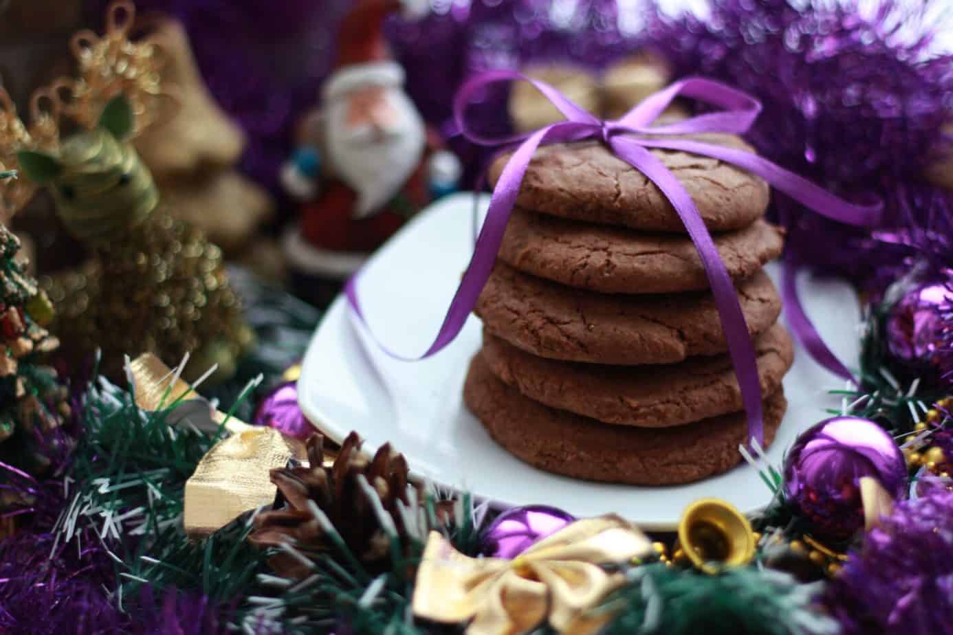 Ways to avoid holiday burnout - Christmas cookies