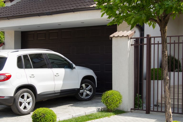 Common Garage Door Problems and When to Seek Professional Repair